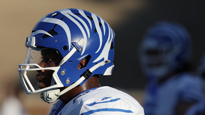 Oct 31, 2025; Houston, Texas, USA; Memphis Tigers linebacker Everett Roussaw Jr. (6) warms up before playing against the Rice Owls at Rice Stadium. Mandatory Credit: Thomas Shea-Imagn Images Oct 31, 2025; Houston, Texas, USA; Memphis Tigers linebacker Everett Roussaw Jr. (6) warms up before playing against the Rice Owls at Rice Stadium. Mandatory Credit: Thomas Shea-Imagn Images