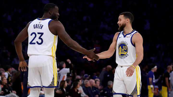 Draymond Green y Stephen Curry seguirán con los Warriors la próxima zafra de NBA