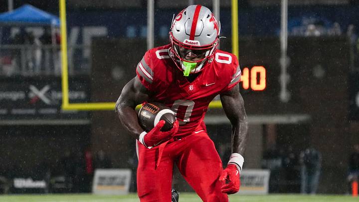 Baylor's David Gabriel Georges (0) runs in the touchdown during the Division II-AAA Championship match between Baylor versus. Brentwood Academy in Finley Stadium, Chattanooga, Tenn., on Thursday, Dec. 4, 2025.