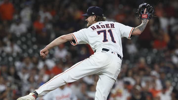 Houston Astros relief pitcher Josh Hader (71) delivers a pitch during the ninth inning against the Detroit Tigers.