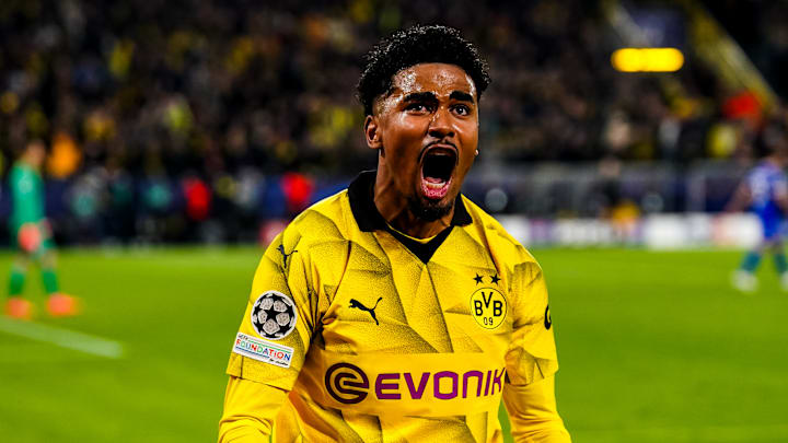Ian Maatsen lors de la qualification du Borussia Dortmund face à l'Athlético de Madrid, en quarts de finale de Ligue des Champions