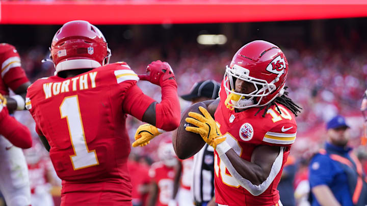 Sep 28, 2025; Kansas City, Missouri, USA; Kansas City Chiefs running back Isiah Pacheco (10) celebrates with Kansas City Chiefs wide receiver Xavier Worthy (1) after scoring a touchdown during the first half against the Baltimore Ravens at GEHA Field at Arrowhead Stadium. Mandatory Credit: Denny Medley-Imagn Images Sep 28, 2025; Kansas City, Missouri, USA; Kansas City Chiefs running back Isiah Pacheco (10) celebrates with Kansas City Chiefs wide receiver Xavier Worthy (1) after scoring a touchdown during the first half against the Baltimore Ravens at GEHA Field at Arrowhead Stadium. Mandatory Credit: Denny Medley-Imagn Images