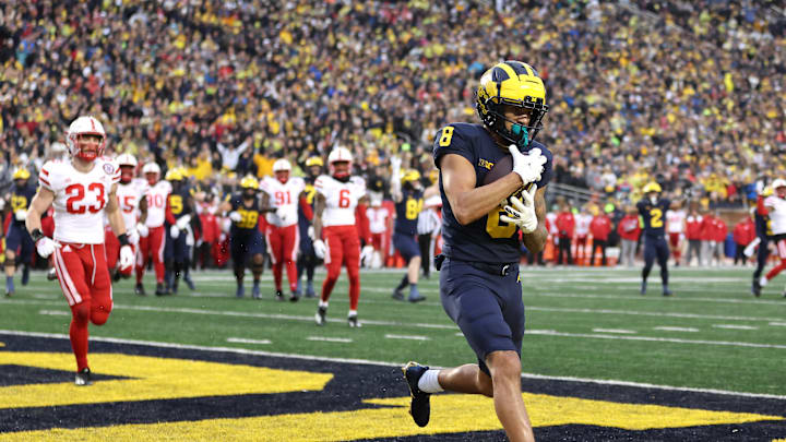 Ronnie Bell hauls in a touchdown vs Nebraska at The Big House
