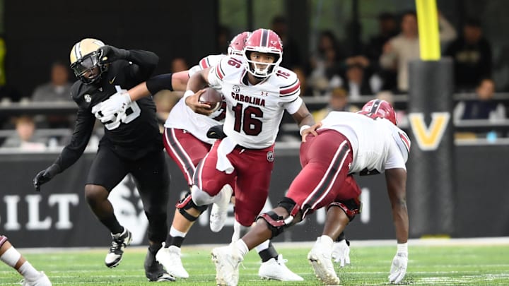 Nov 9, 2024; Nashville, Tennessee, USA;  South Carolina Gamecocks quarterback LaNorris Sellers (16) runs the ball against the Vanderbilt Commodores during the first half at FirstBank Stadium. Mandatory Credit: Steve Roberts-Imagn Images
