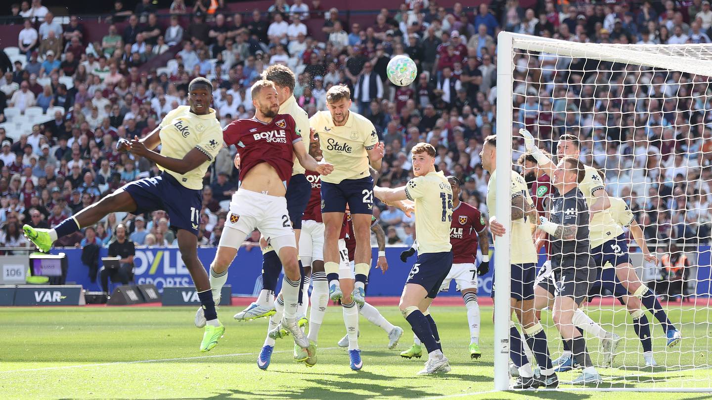 VAR decisions once again hurt Everton as they slip to second straight defeat