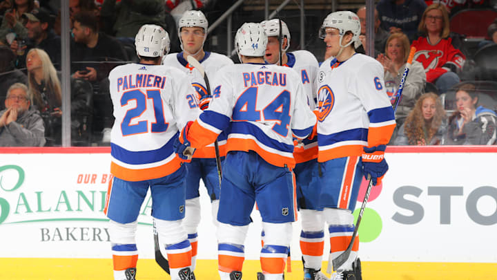 New York Islanders v New Jersey Devils