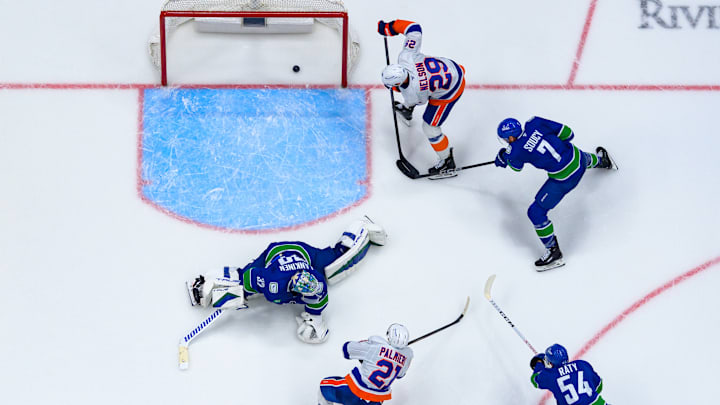 New York Islanders v Vancouver Canucks
