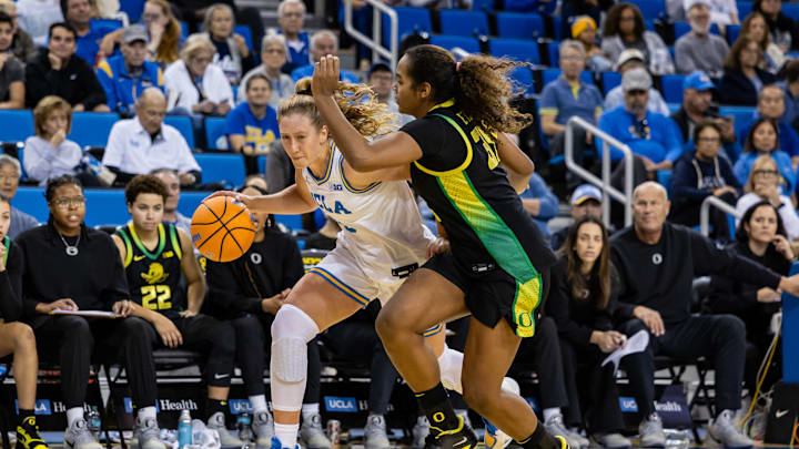 Oregon v UCLA