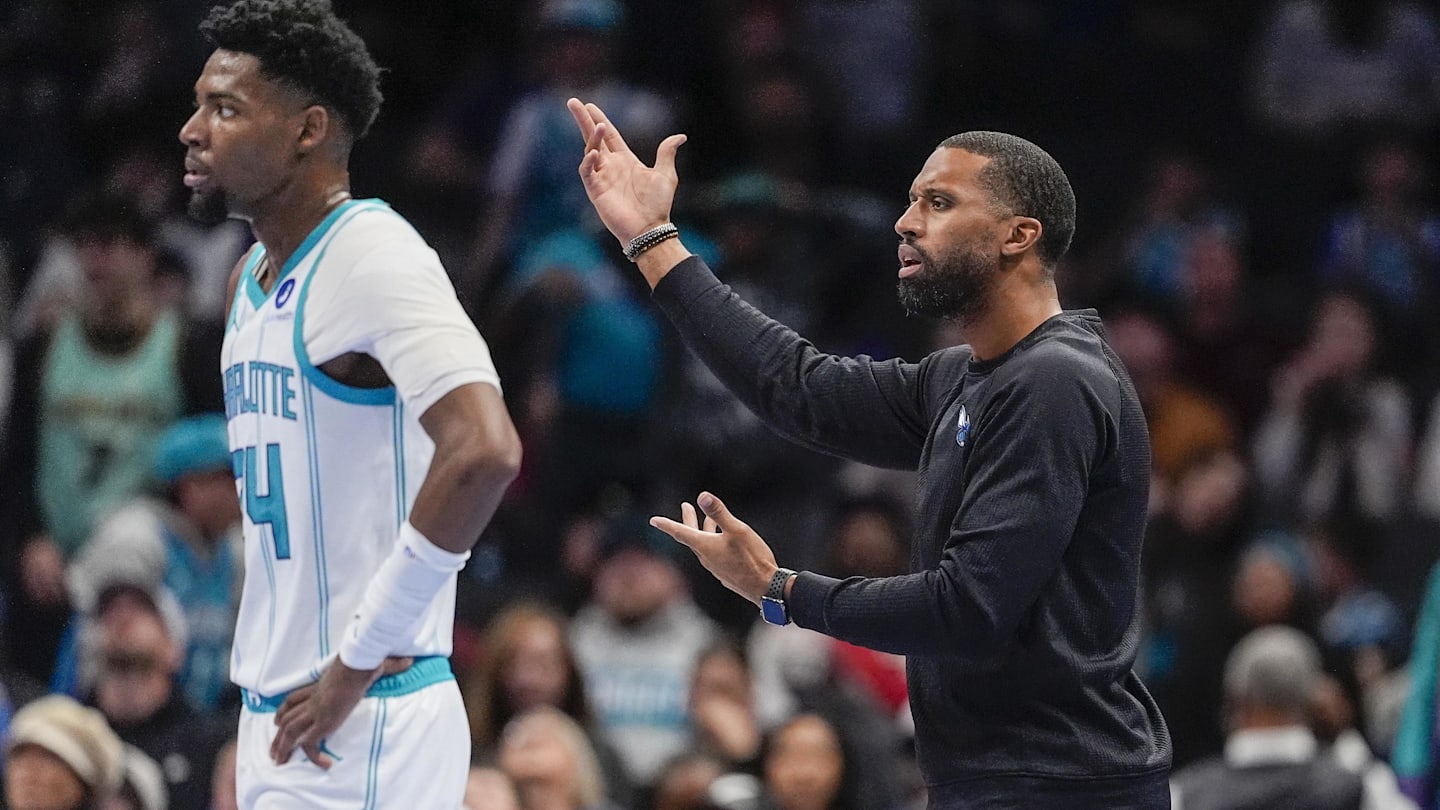 Hornets Erase 22-Point Deficit Against Pelicans, Win Seventh Straight