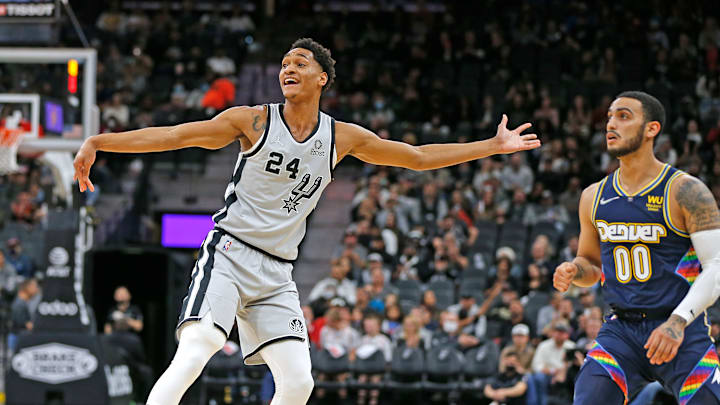 San Antonio Spurs Devin Vassell, Markus Howard