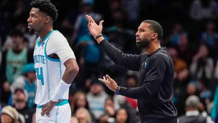 Feb 2, 2026; Charlotte, North Carolina, USA; Charlotte Hornets head coach Charles Lee reacts to a foul call during the second quarter against the New Orleans Pelicans at the Spectrum Center. Mandatory Credit: Jim Dedmon-Imagn Images Feb 2, 2026; Charlotte, North Carolina, USA; Charlotte Hornets head coach Charles Lee reacts to a foul call during the second quarter against the New Orleans Pelicans at the Spectrum Center. Mandatory Credit: Jim Dedmon-Imagn Images