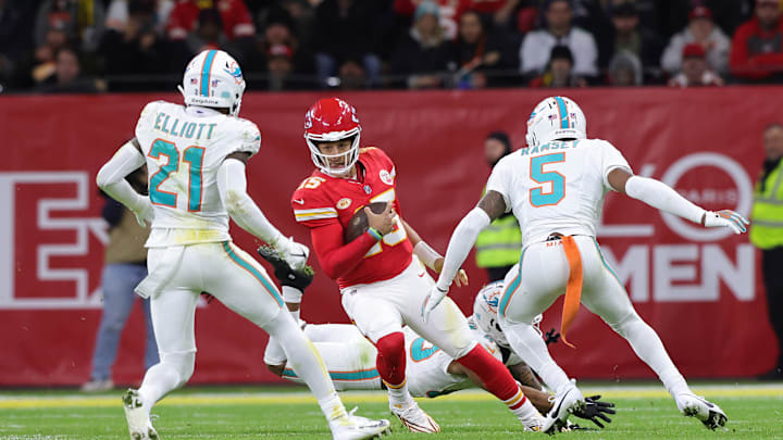Miami Dolphins v Kansas City Chiefs