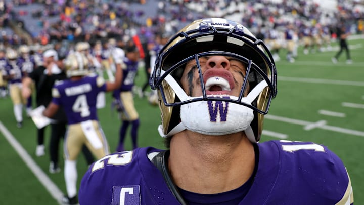 Washington Huskies wide receiver Denzel Boston (12)
