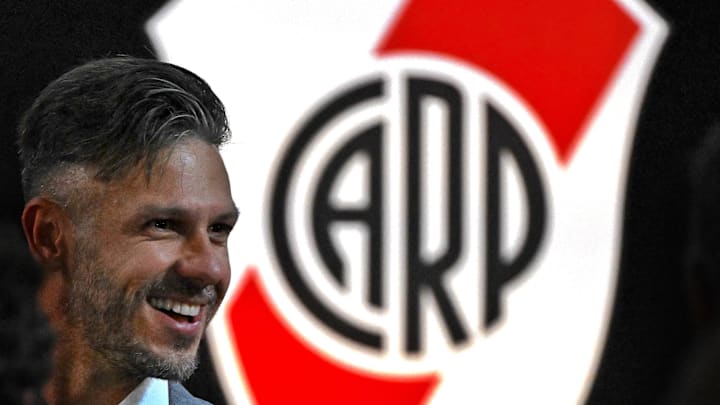 FBL-ARGENTINA-RIVER PLATE-DEMICHELIS-COACH