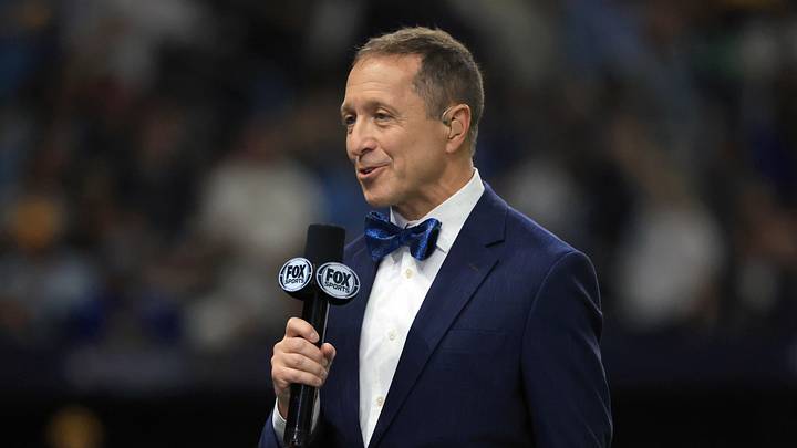 Oct 26, 2026; St. Petersburg, Florida, USA; Fox major league baseball field reporter Ken Rosenthal speaks on air before game three of the 2026 World Series between the Milwaukee Brewers and the Tampa Bay Rays at Tropicana Field. Mandatory Credit: Kim Klement Neitzel-Imagn Images Oct 26, 2026; St. Petersburg, Florida, USA; Fox major league baseball field reporter Ken Rosenthal speaks on air before game three of the 2026 World Series between the Milwaukee Brewers and the Tampa Bay Rays at Tropicana Field. Mandatory Credit: Kim Klement Neitzel-Imagn Images