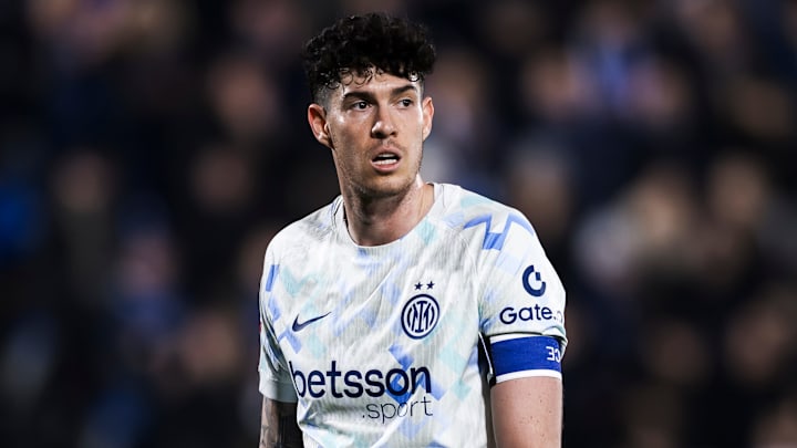 บาร์เซโลนาเริ่มการเจรจาเพื่อคว้าตัวเป้าหมายแนวรับที่เป็นที่ต้องการตัวอย่างมากที่สุด