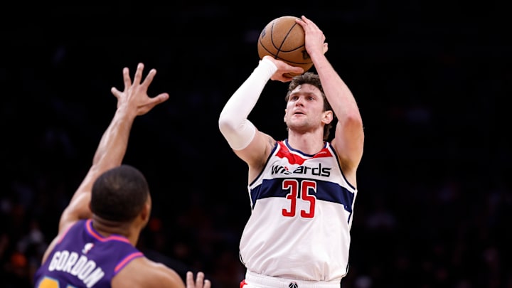 Washington Wizards v Phoenix Suns