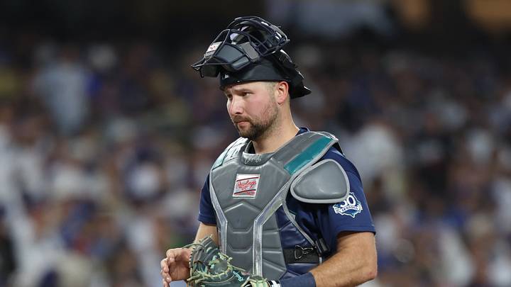 Jul 29, 2026; Los Angeles, California, USA; Seattle Mariners catcher Cal Raleigh (29) during the third inning against the Los Angeles Dodgers at Dodger Stadium. Mandatory Credit: Kiyoshi Mio-Imagn Images Jul 29, 2026; Los Angeles, California, USA; Seattle Mariners catcher Cal Raleigh (29) during the third inning against the Los Angeles Dodgers at Dodger Stadium. Mandatory Credit: Kiyoshi Mio-Imagn Images