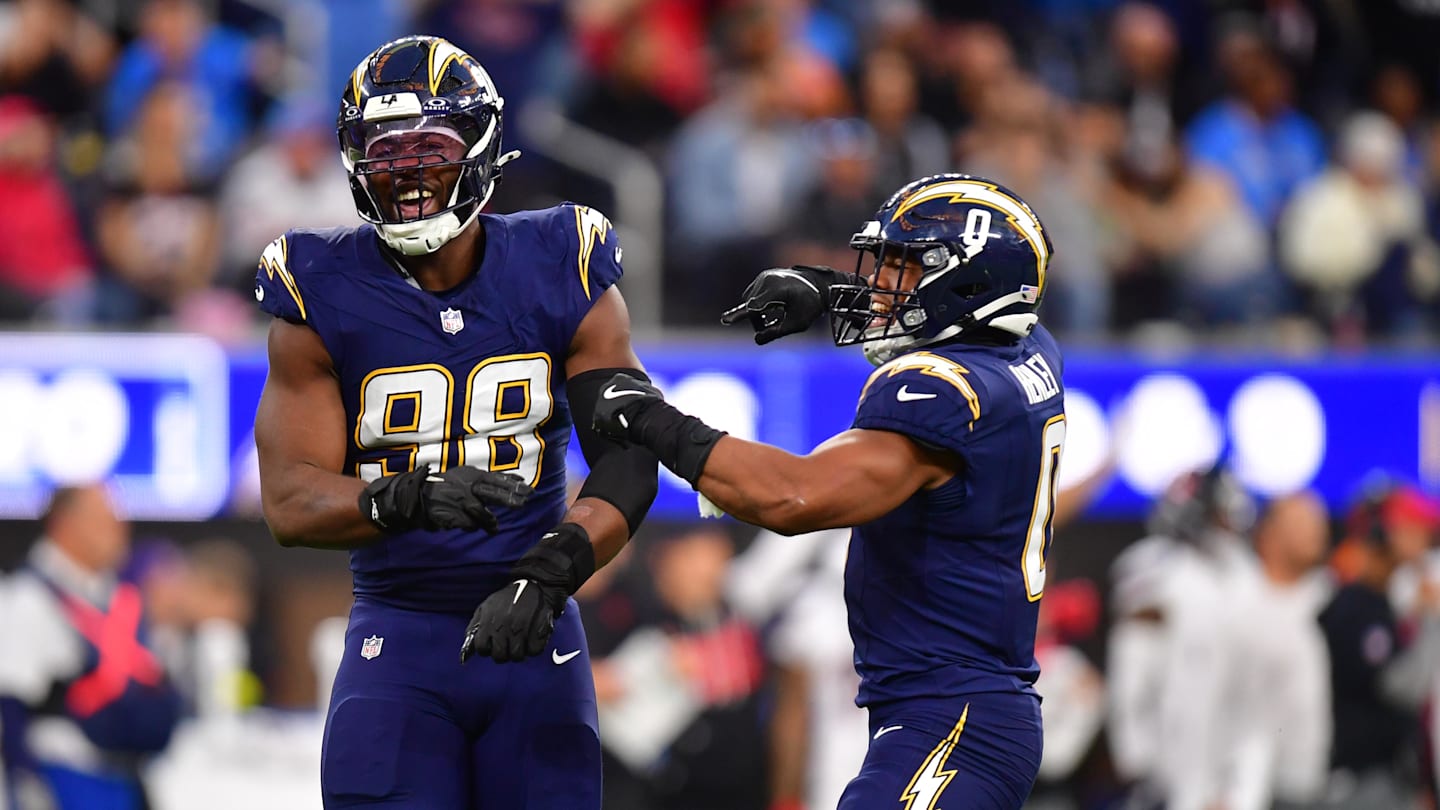 Commanders' free agency moves have turned the Adam Peters narrative on its head