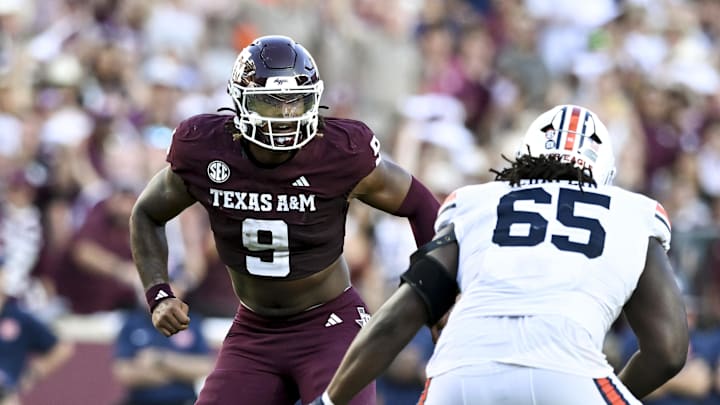 Sep 27, 2025; College Station, Texas, USA; Texas A&M Aggies defensive end Cashius Howell (9) defends in coverage against the Auburn Tigers during the fourth quarter at Kyle Field. Mandatory Credit: Maria Lysaker-Imagn Images Sep 27, 2025; College Station, Texas, USA; Texas A&M Aggies defensive end Cashius Howell (9) defends in coverage against the Auburn Tigers during the fourth quarter at Kyle Field. Mandatory Credit: Maria Lysaker-Imagn Images