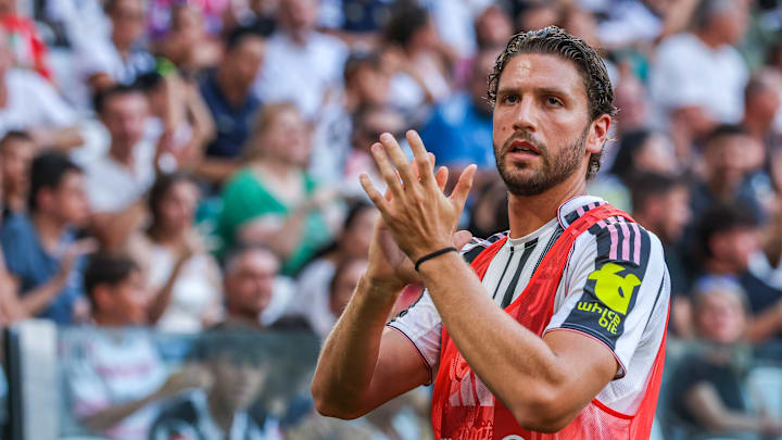 Juventus anticipate to receive an improved bid for versatile midfielder Manuel Locatelli 