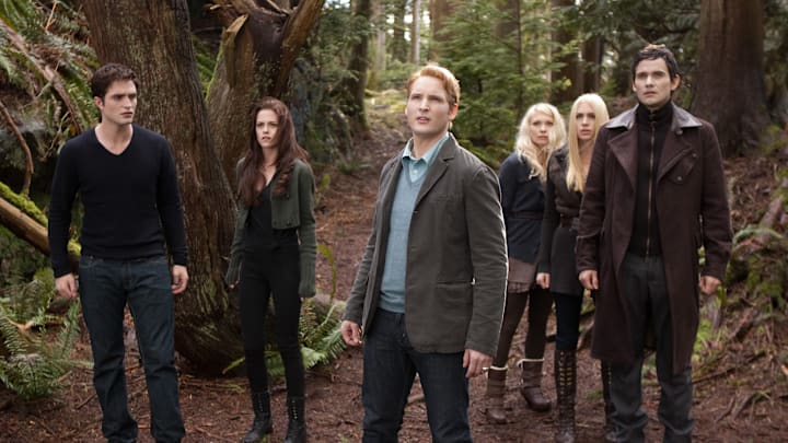 (L-R) ROBERT PATTINSON, KRISTEN STEWART, PETER FACINELLI, MyANNA BURING, CASEY LaBOW and CHRISTIAN CAMARGO star in THE TWILIGHT SAGA: BREAKING DAWN-PART 2



Ph: Andrew Cooper, SMPSP

© 2011 Summit Entertainment, LLC. All rights reserved.