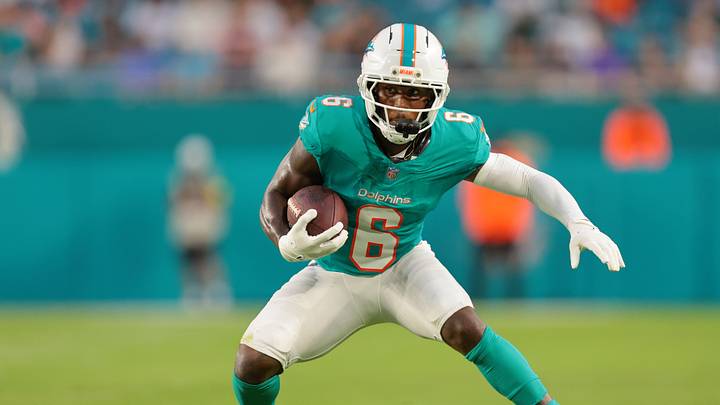 Aug 23, 2025; Miami Gardens, Florida, USA; Miami Dolphins wide receiver Malik Washington (6) runs with the football against the Jacksonville Jaguars during the second quarter at Hard Rock Stadium. Aug 23, 2025; Miami Gardens, Florida, USA; Miami Dolphins wide receiver Malik Washington (6) runs with the football against the Jacksonville Jaguars during the second quarter at Hard Rock Stadium.