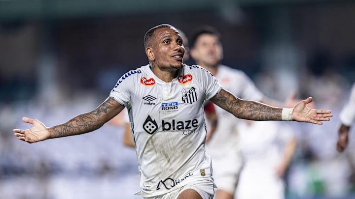 Otero é um dos titulares do Santos para o confronto contra o CRB