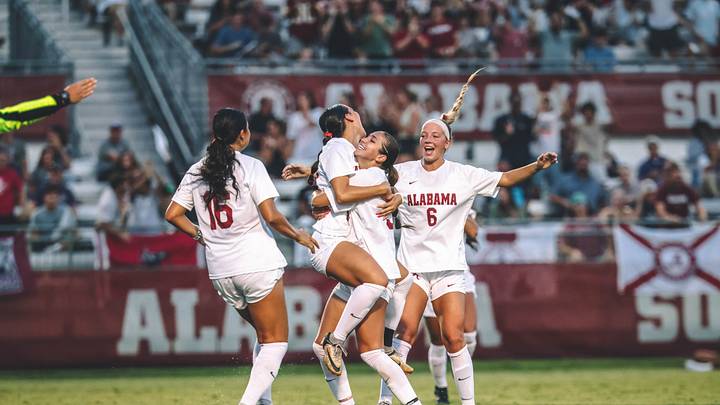 Alabama soccer celebrates goal vs. UNA