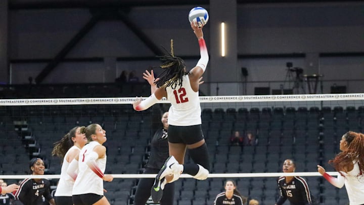 "Vic Barrett tips one over to make it 20-13 Alabama"