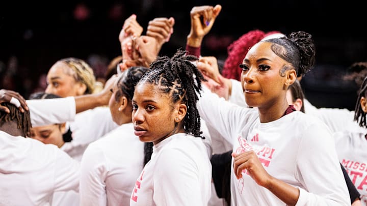Mississippi State players huddle before Thursday night's game against No. 3 South Carolina. 
