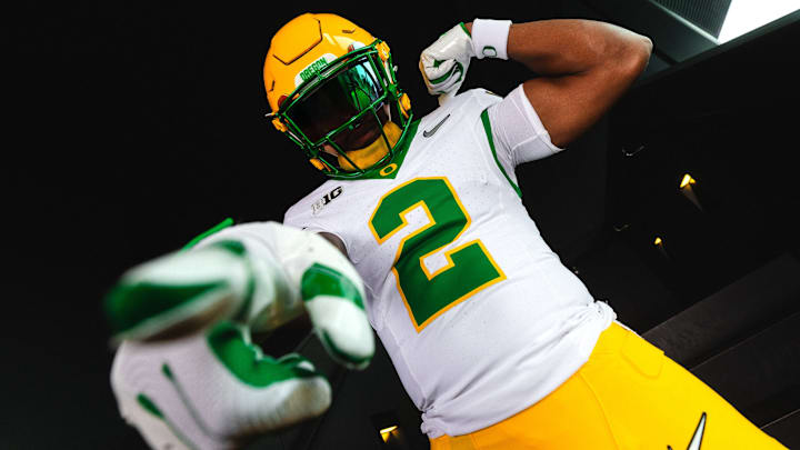 Oregon Ducks football uniforms for Big Ten conference opener against the Northwestern Wildcats Oregon Ducks football uniforms for Big Ten conference opener against the Northwestern Wildcats