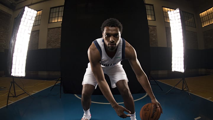 Dallas Mavericks, Sterling Brown