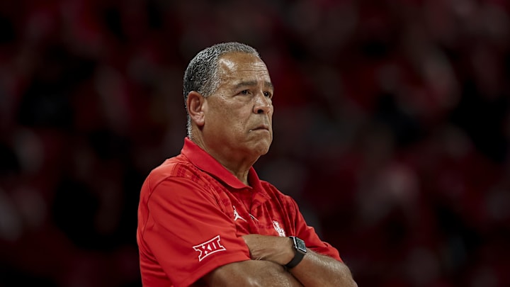 Houston Cougars head coach Kelvin Sampson 