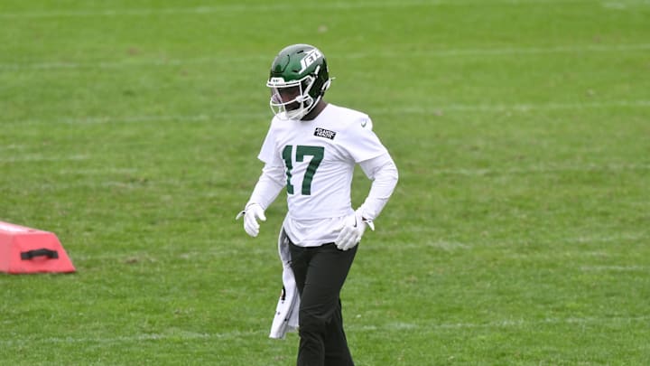 Jun 10, 2025; East Rutherford, NJ, USA; New York Jets cornerback Kris Boyd (17) participates in a drill during minicamp at Atlantic Health Jets Training Center. Mandatory Credit: John Jones-Imagn Images Jun 10, 2025; East Rutherford, NJ, USA; New York Jets cornerback Kris Boyd (17) participates in a drill during minicamp at Atlantic Health Jets Training Center. Mandatory Credit: John Jones-Imagn Images
