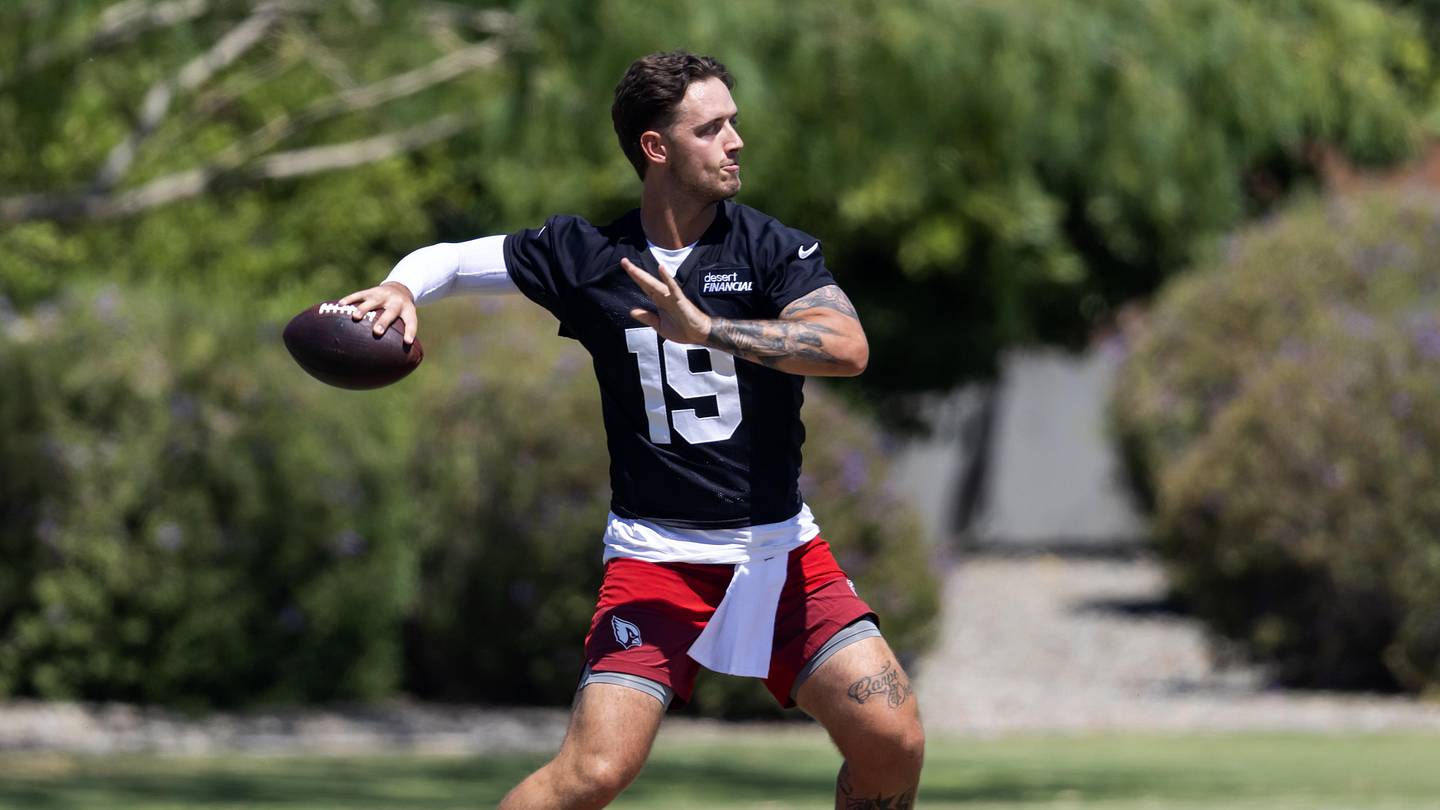 ESPN predicts when Cardinals fans can expect to see Carson Beck under center