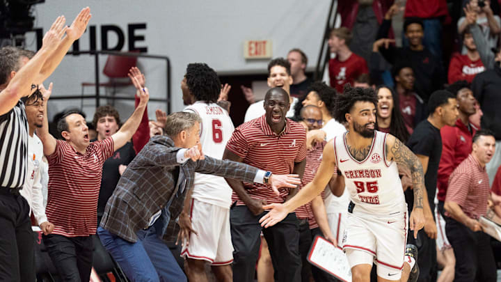Alabama head coach Nate Oats Alabama head coach Nate Oats