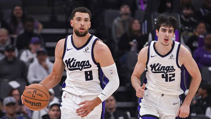 Jan 21, 2026; Sacramento, California, USA; Sacramento Kings guard Zach LaVine (8) pushes the ball up the court during the first quarter of the game against the Toronto Raptors at Golden 1 Center. Jan 21, 2026; Sacramento, California, USA; Sacramento Kings guard Zach LaVine (8) pushes the ball up the court during the first quarter of the game against the Toronto Raptors at Golden 1 Center.