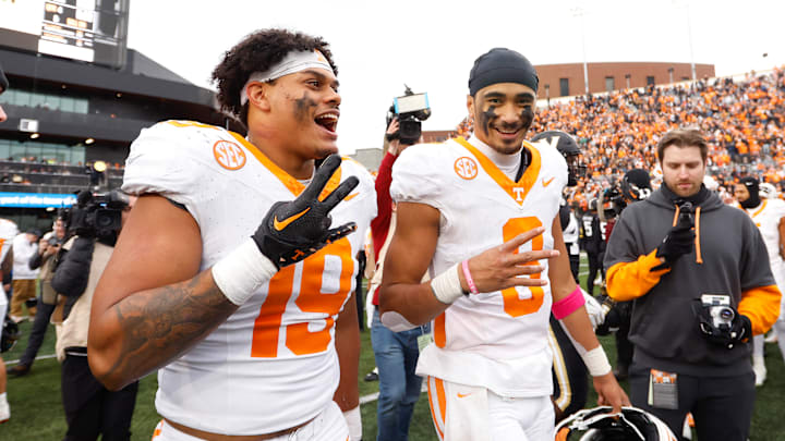 Nico Iamaleava, Holden Staes, Tennessee Volunteers