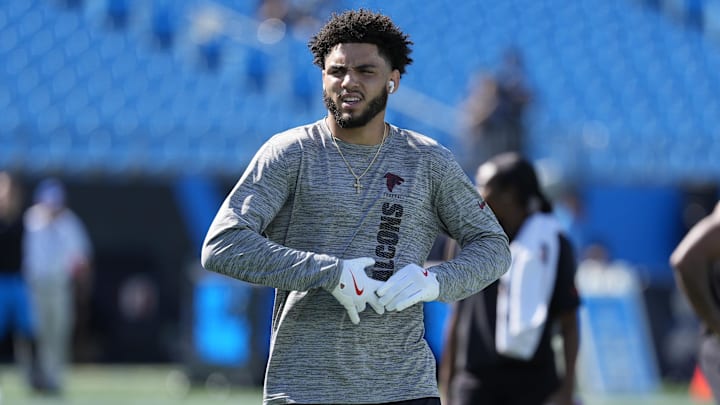 Avery Williams (26) warms up before the game against the Carolina Panthers at Bank of America Stadium. 