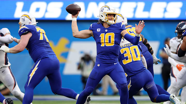 Denver Broncos v Los Angeles Chargers