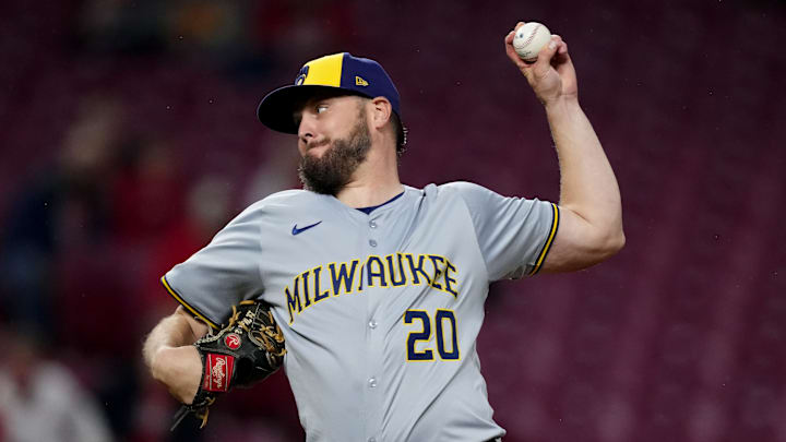 Milwaukee Brewers v Cincinnati Reds
