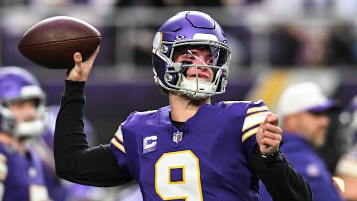 Jan 4, 2026; Minneapolis, Minnesota, USA; Minnesota Vikings quarterback J.J. McCarthy (9) warms up prior to the game against the Green Bay Packers at U.S. Bank Stadium. Mandatory Credit: Jeffrey Becker-Imagn Images Jan 4, 2026; Minneapolis, Minnesota, USA; Minnesota Vikings quarterback J.J. McCarthy (9) warms up prior to the game against the Green Bay Packers at U.S. Bank Stadium. Mandatory Credit: Jeffrey Becker-Imagn Images
