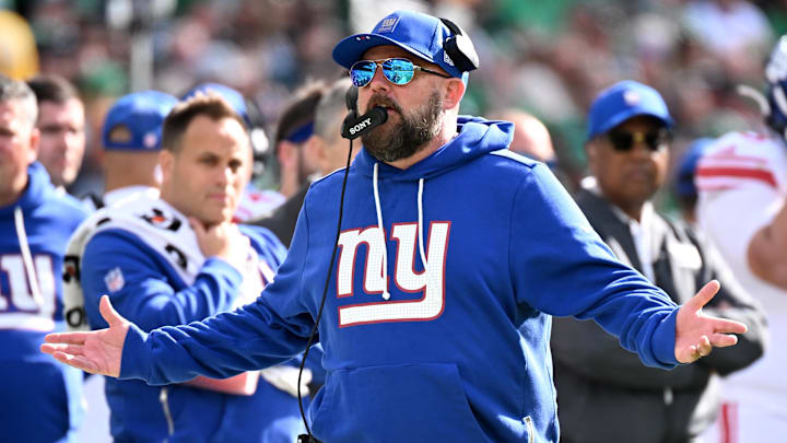 Oct 26, 2025; Philadelphia, Pennsylvania, USA; New York Giants head coach Brian Daboll against the Philadelphia Eagles at Lincoln Financial Field. Mandatory Credit: Eric Hartline-Imagn Images
