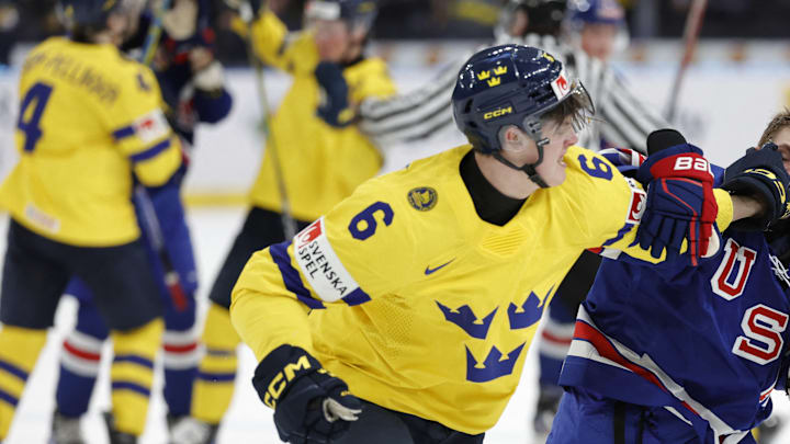 IHOCKEY-JUNIOR-USA-SWE