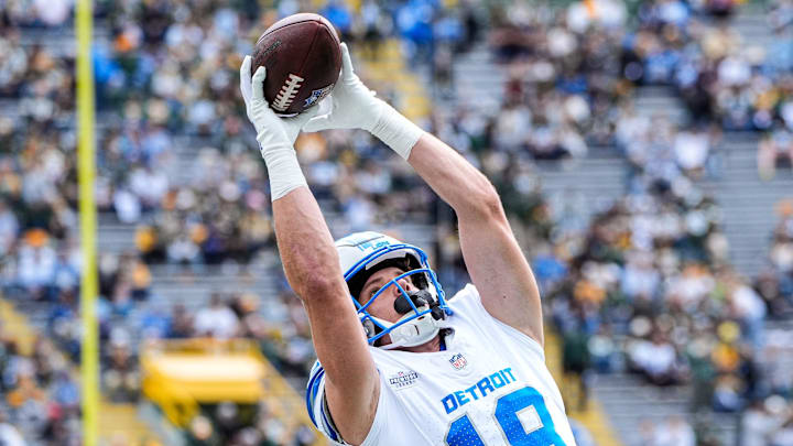 Detroit Lions wide receiver Isaac TeSlaa (18) warms up at Lambeau Field in Green Bay, Wis., on Sunday, September 7, 2025.