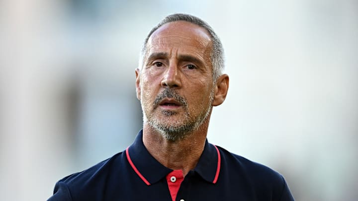 Adi Hütter devrait dire au revoir à un de ses attaquants. Adi Hütter devrait dire au revoir à un de ses attaquants.