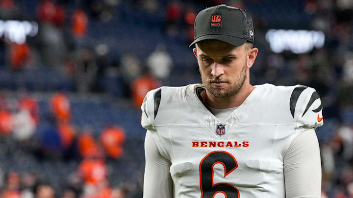 Cincinnati Bengals quarterback Jake Browning (6) walks for the locker room after the fourth quarter of the NFL Week 4 Monday Night Football game between the Denver Broncos. Cincinnati Bengals quarterback Jake Browning (6) walks for the locker room after the fourth quarter of the NFL Week 4 Monday Night Football game between the Denver Broncos.