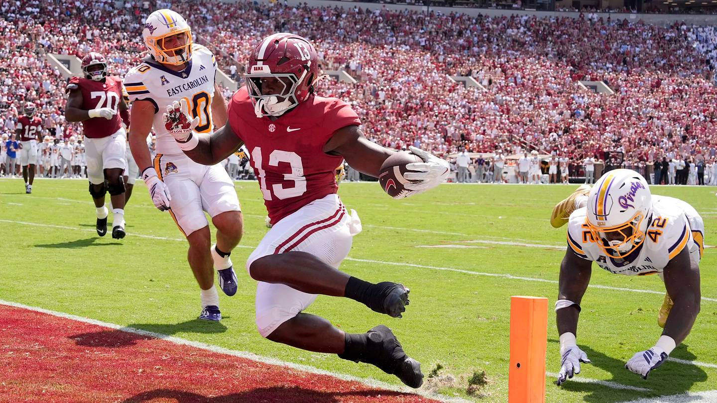 EJ Crowell, Trae'shawn Brown Remedy Alabama's Remedial Run Game