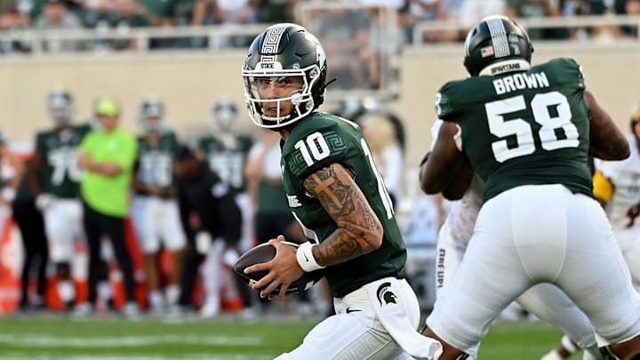 Michigan State Spartans quarterback Noah Kim